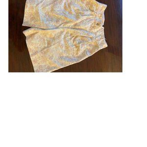 Vintage early 1990's shorts size 4 equivalent Ivory and Pink
